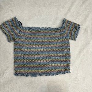 Fitted Crop top.